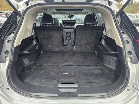Used 2018 Nissan Rogue SL w/ Premium Package image 25