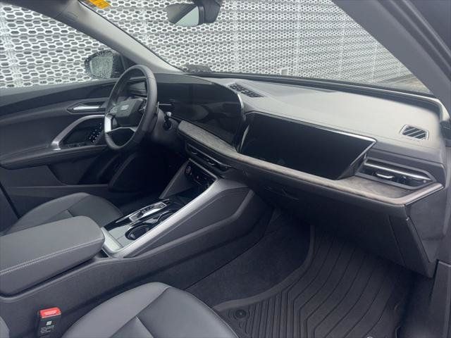 Used 2025 Audi Q5 Premium w/ Convenience Package AWD/4WD image 6