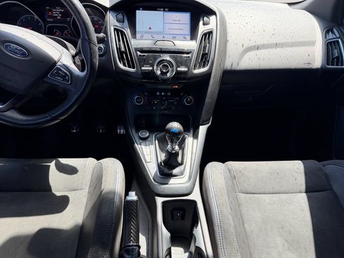 Used 2018 Ford Focus RS AWD/4WD image 11