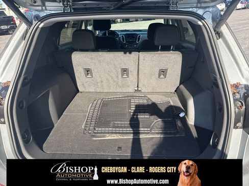 Used 2023 Chevrolet Equinox LT FWD image 8
