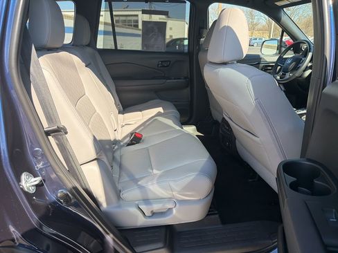 Used 2023 Honda Passport Elite image 23