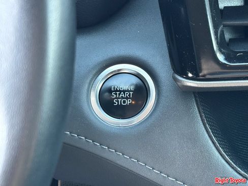 Certified 2025 Toyota Highlander LE FWD image 26