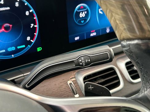 Used 2022 Mercedes-Benz GLS 450 4MATIC image 17