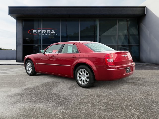 Used 2009 Chrysler 300 Touring RWD image 3