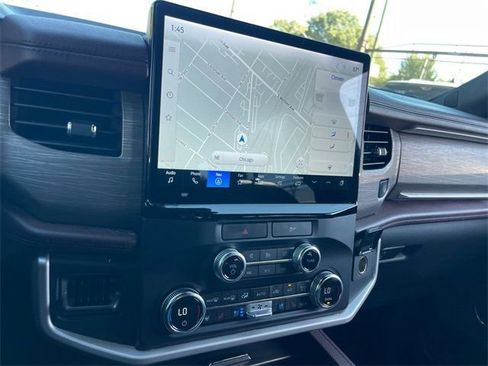 Used 2023 Ford Expedition Max Limited image 5