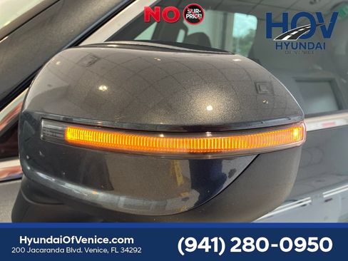 Used 2022 Kia Telluride EX w/ EX Premium Package FWD image 9
