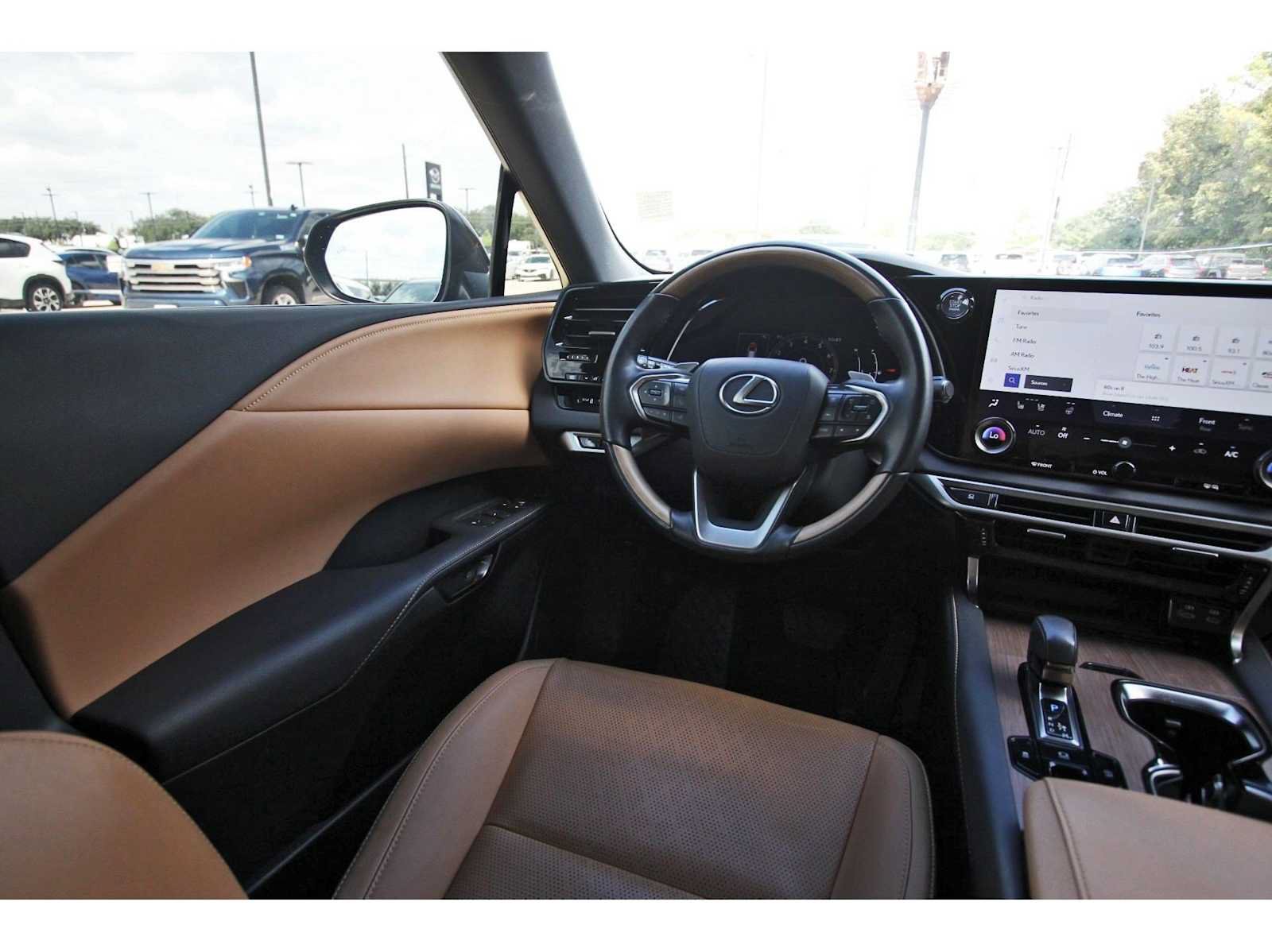 Used 2024 Lexus RX 350 Premium Plus FWD image 6