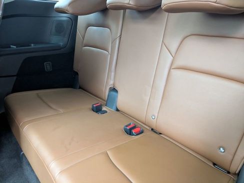 Used 2023 Nissan Pathfinder Platinum FWD image 27