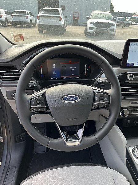Used 2026 Ford Escape Active w/ Cold Weather Package FWD image 9