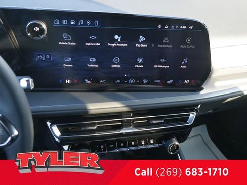 New 2026 Chevrolet Traverse LT w/ Driver Confidence Package AWD/4WD image 41