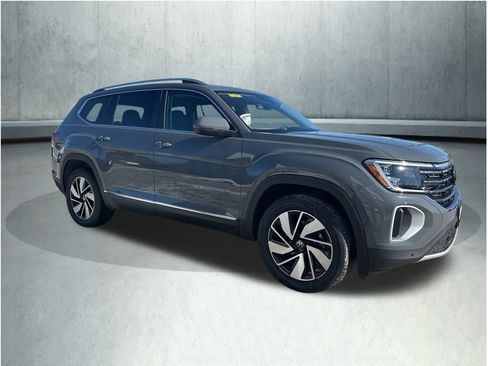 New 2026 Volkswagen Atlas SEL image 7