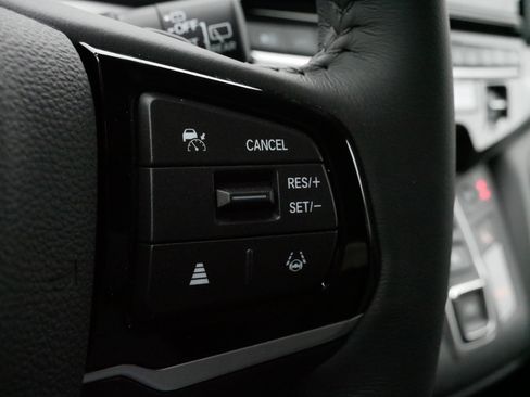 Certified 2026 Honda Odyssey EX-L image 25