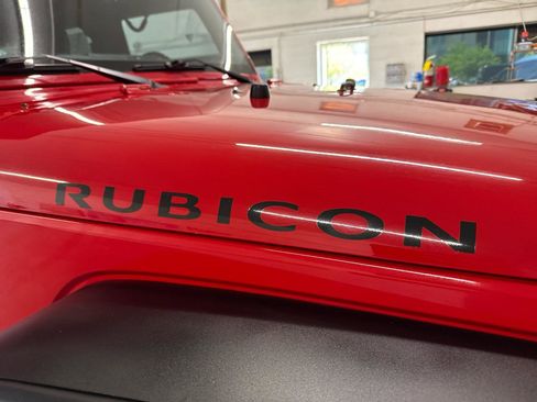 Used 2014 Jeep Wrangler Unlimited Rubicon w/ Connectivity Group AWD/4WD image 73
