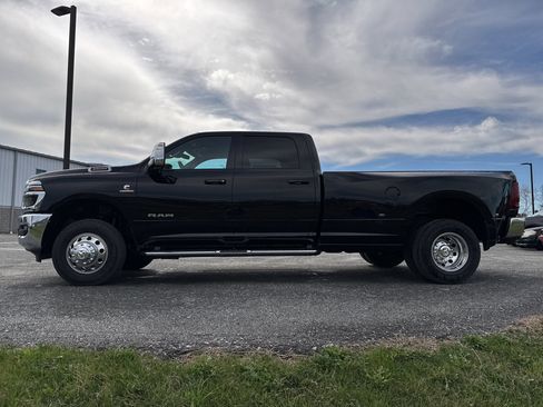 New 2026 RAM 3500 Laramie w/ Max Tow Package AWD/4WD image 14