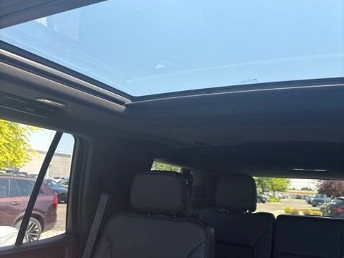 Used 2021 GMC Yukon Denali w/ Denali Ultimate Package AWD/4WD image 28
