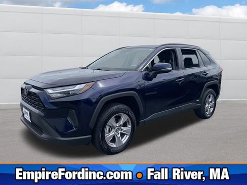 Used 2025 Toyota RAV4 XLE w/ Convenience Package AWD/4WD image 1