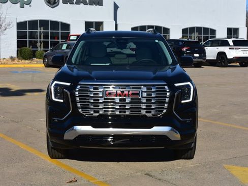 Used 2026 GMC Terrain Denali image 2