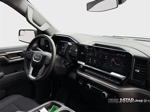 Used 2024 GMC Sierra 1500 Elevation w/ LPO, Elevation Black Package image 11