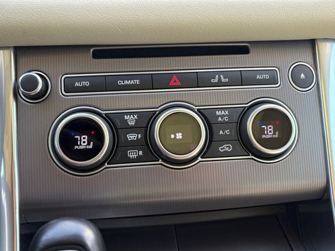 Used 2017 Land Rover Range Rover Sport HSE image 20