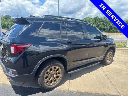Used 2023 Honda Passport TrailSport image 4