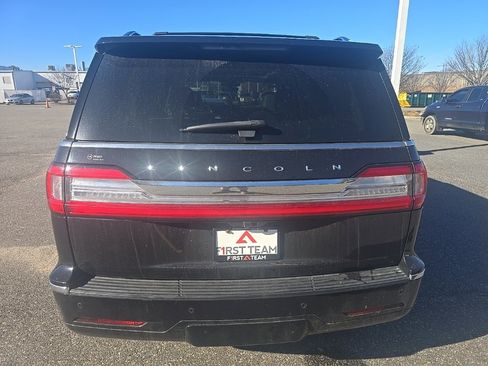 Used 2020 Lincoln Navigator L Reserve w/ Luxury Package image 6