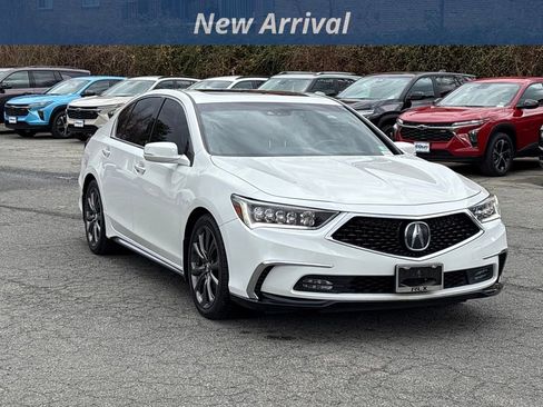 Used 2018 Acura RLX w/ Technology Package image 4
