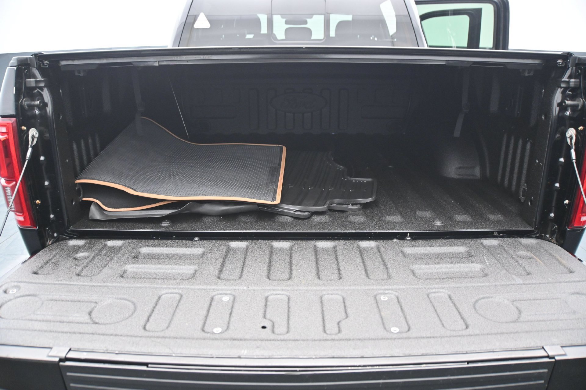 Used 2017 Ford F150 Limited AWD/4WD image 15