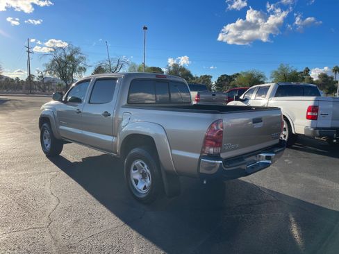 Used 2008 Toyota Tacoma PreRunner image 3