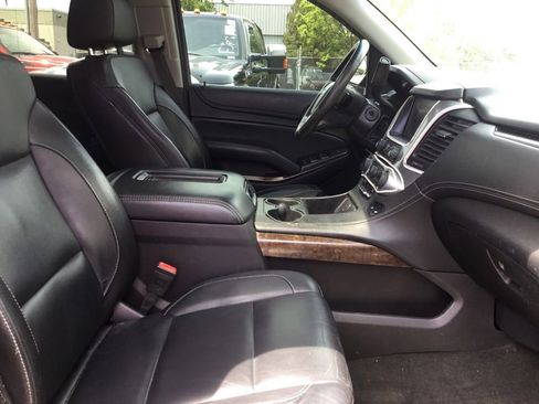 Used 2016 Chevrolet Tahoe LT AWD/4WD image 3