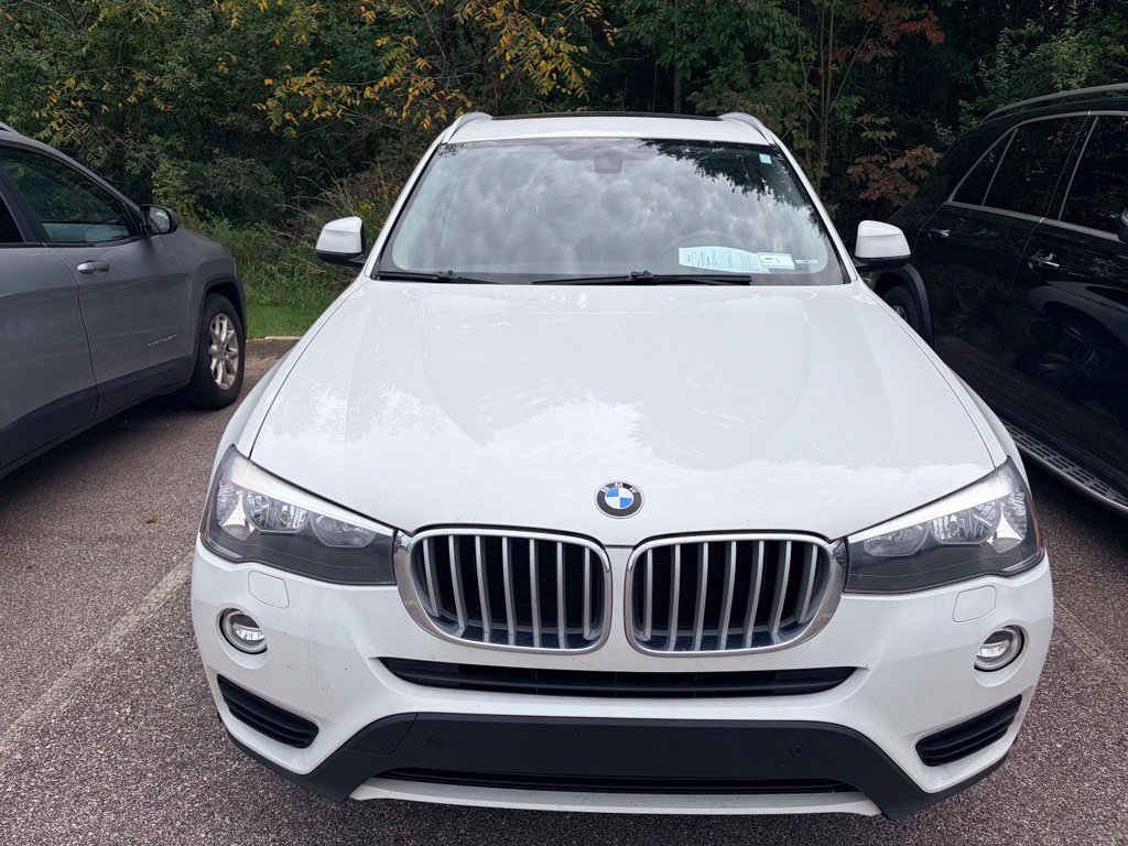 Used 2017 BMW X3 sDrive28i RWD image 2