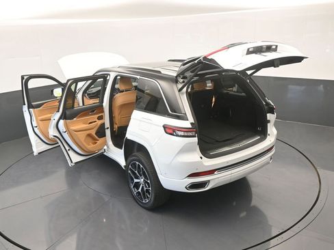 Used 2024 Jeep Grand Cherokee Summit image 73