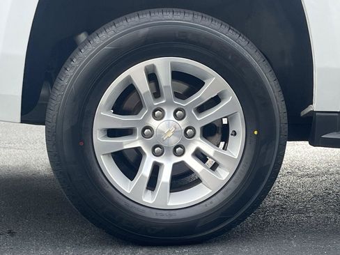Used 2019 Chevrolet Suburban LT AWD/4WD image 29