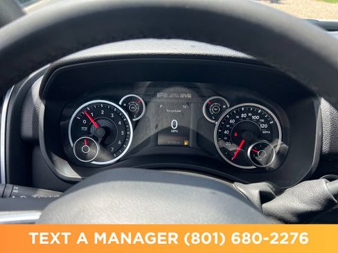 Used 2025 RAM 2500 Big Horn AWD/4WD image 15