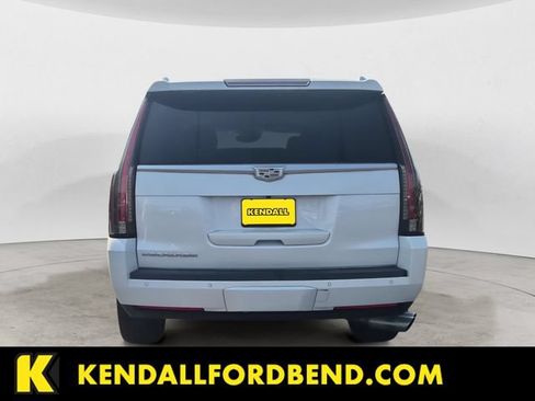 Used 2016 Cadillac Escalade Premium AWD/4WD image 6