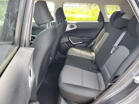 Used 2020 Kia Soul LX FWD image 11