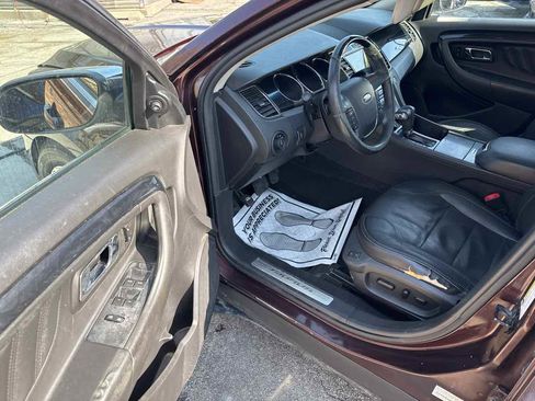 Used 2010 Ford Taurus Limited image 8