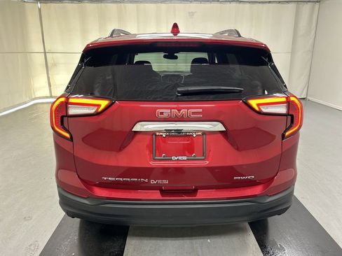 Used 2024 GMC Terrain SLE w/ Driver Convenience Package AWD/4WD image 20