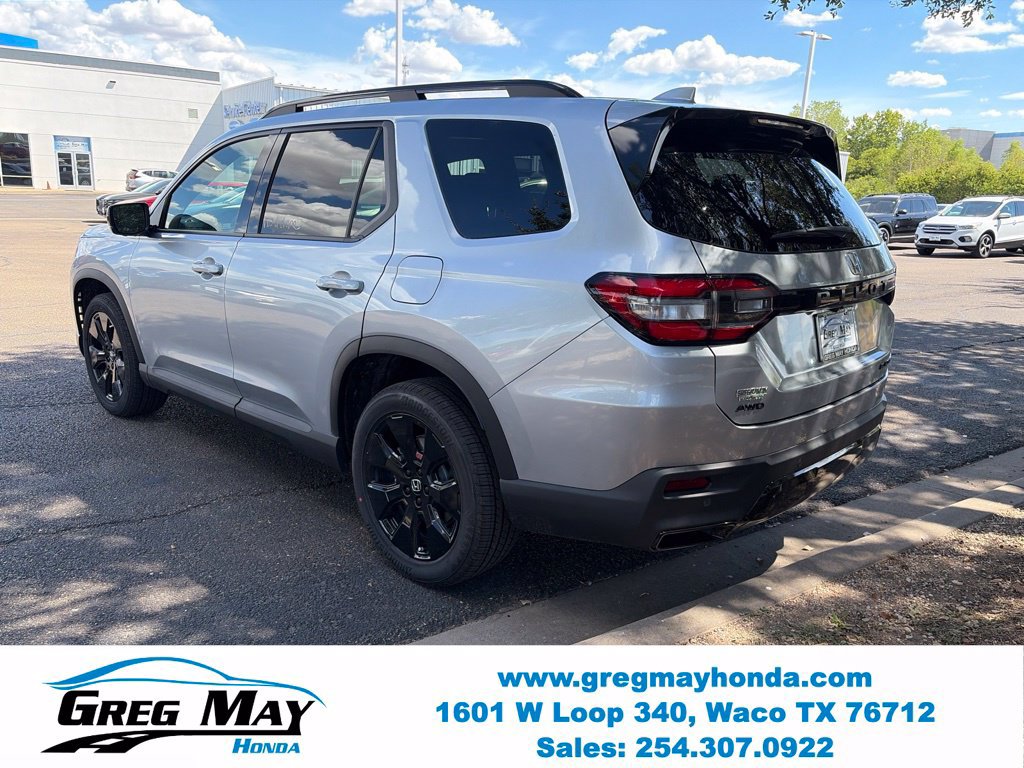 New 2026 Honda Pilot Black Edition image 4