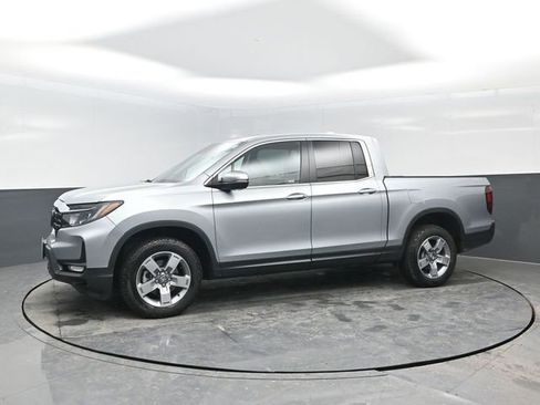 Used 2025 Honda Ridgeline RTL image 4