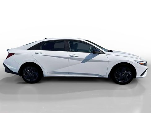 New 2026 Hyundai Elantra Sport FWD image 9