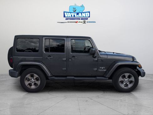 Certified 2018 Jeep Wrangler Unlimited Sahara image 6