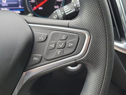 Used 2023 Chevrolet Equinox LT FWD image 15