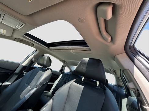 Certified 2023 Honda Accord Touring image 18