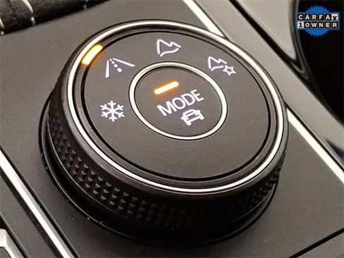 Used 2022 Volkswagen Atlas SE image 25