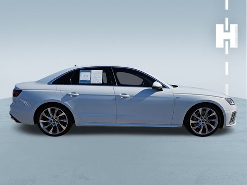 Used 2022 Audi A4 2.0T Premium Plus w/ Premium Plus Package image 2