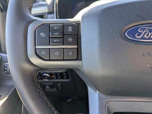 Used 2025 Ford F150 Lariat w/ Equipment Group 501A Mid image 14