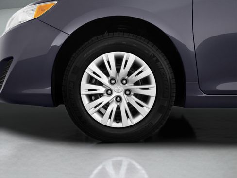 Used 2012 Toyota Camry SE FWD image 45