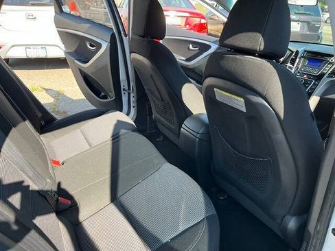 Used 2014 Hyundai Elantra GT FWD image 10