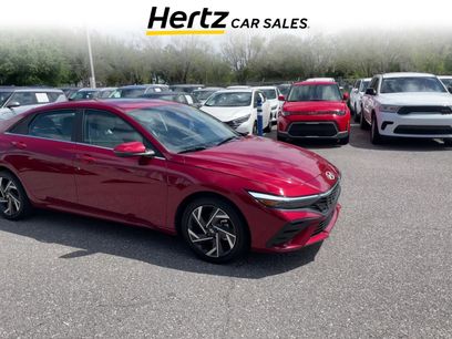 Used 2025 Hyundai Elantra Limited