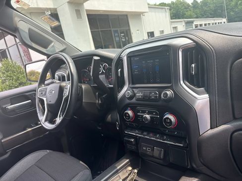 Used 2022 Chevrolet Silverado 1500 LT Trail Boss w/ Safety Package AWD/4WD image 34